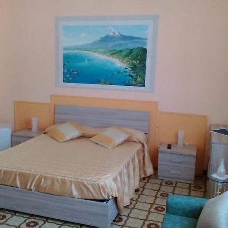 マスカリ Beb I Delfini Di Casa Paola Bed & Breakfast エクステリア 写真