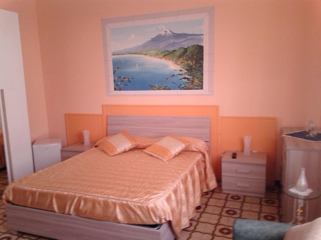 マスカリ Beb I Delfini Di Casa Paola Bed & Breakfast エクステリア 写真