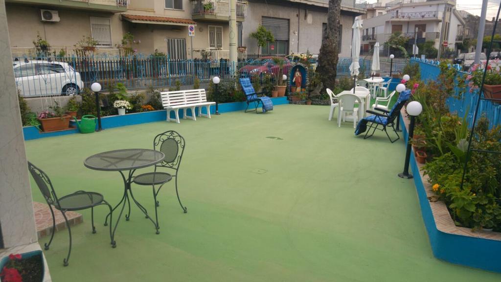 マスカリ Beb I Delfini Di Casa Paola Bed & Breakfast エクステリア 写真