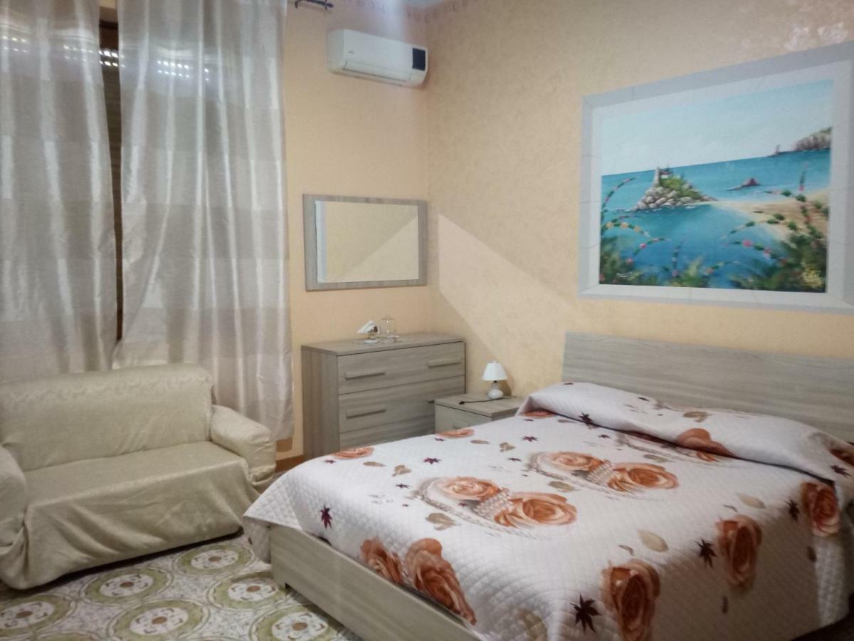 マスカリ Beb I Delfini Di Casa Paola Bed & Breakfast エクステリア 写真